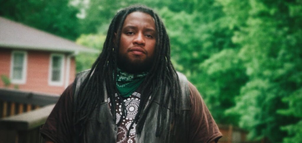Duncan Daniels shares ethereal single "Peacock Feather" (ft. Ajagunlabi)
