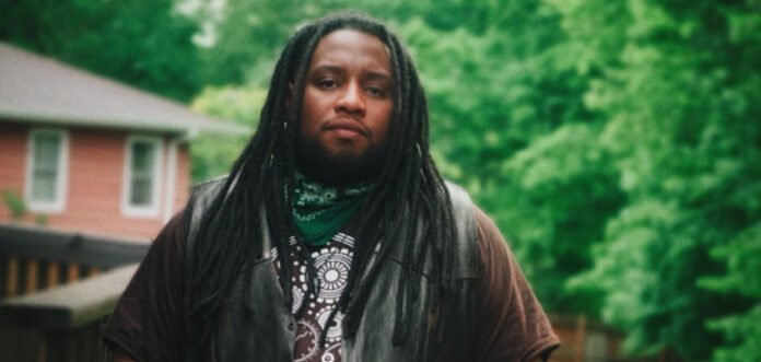 Duncan Daniels shares ethereal single "Peacock Feather" (ft. Ajagunlabi)