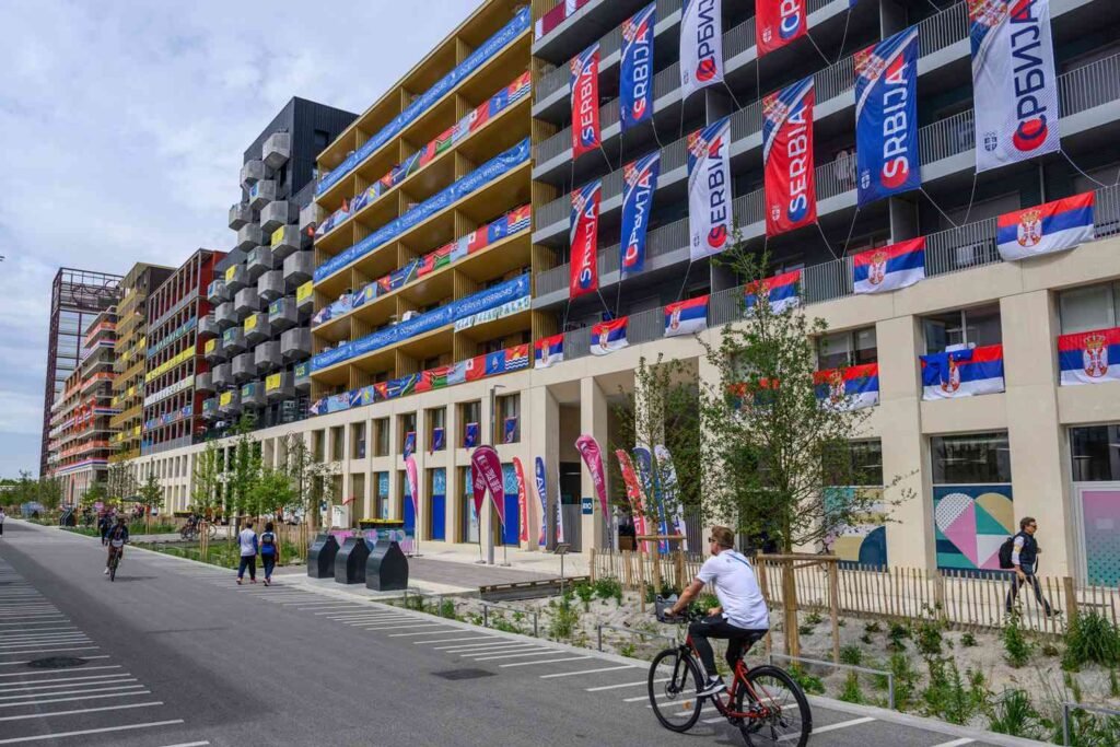 Olympic Athletes Are Using Dating Apps at 2024 Paris Summer Games