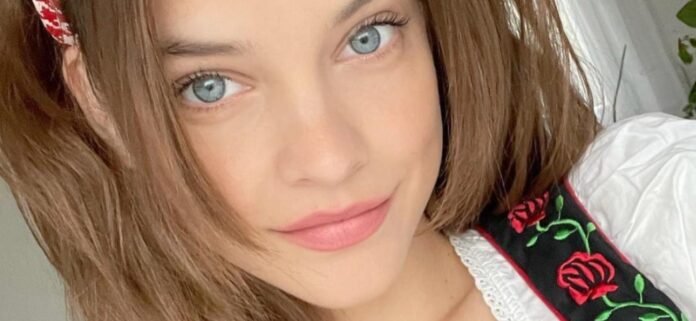 Barbara Palvin In Suspender Underwear Shows Off Her 'Love And Lemons'