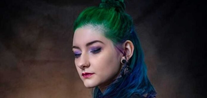 Catlea Drops New Single "Crumbling"