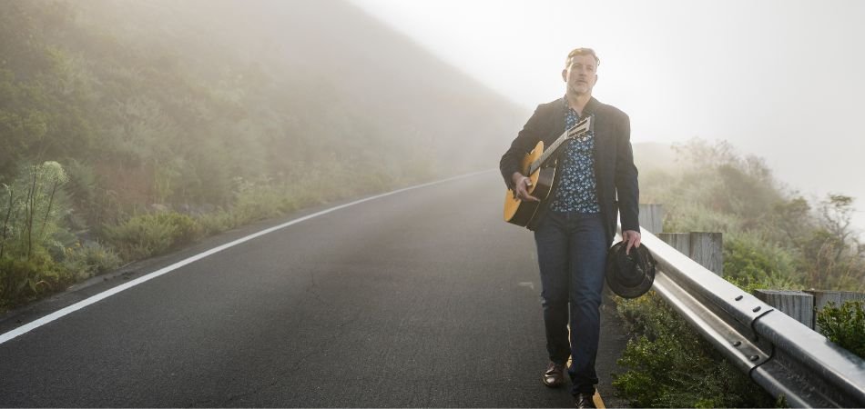 David Hobbes releases potent new album ‘Searching For A Home’
