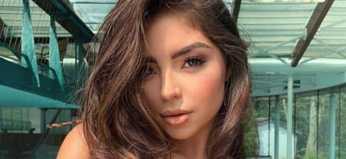 Demi Rose Enjoys Ocean Balcony In G-String And High Heels