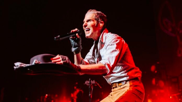 Classic Jane’s Addiction Lineup Launches First North American Tour in 14 Years: Photos, Setlist + Video