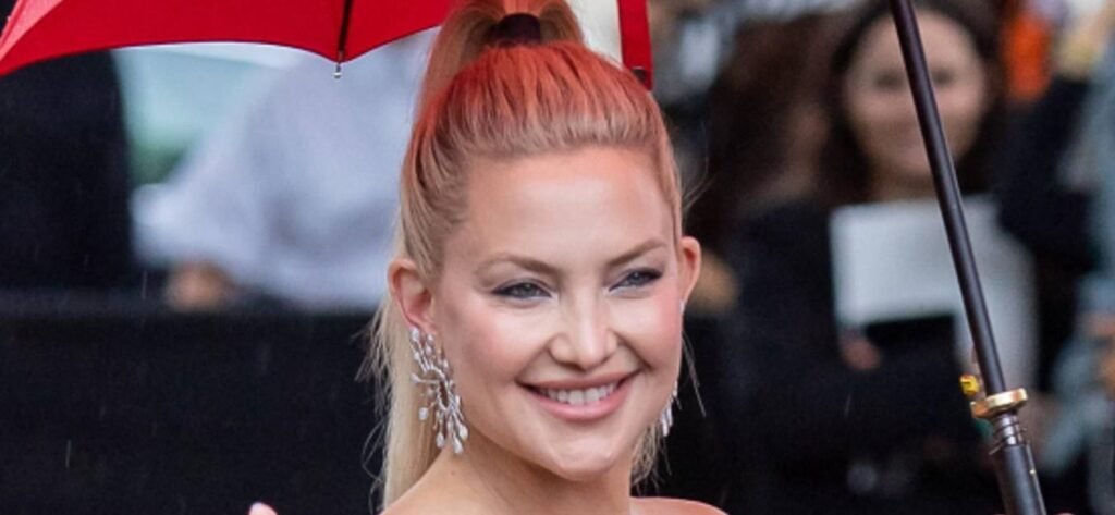 Kate Hudson In Her Itsy Bitsy Purple Bikini Looks 'Absolutely Dreamy'
