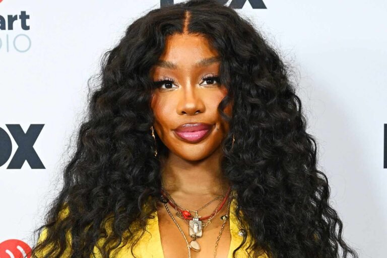 SZA Calls Herself a ‘Math Dummy’ as She Tries to Help Fan Failing Geometry