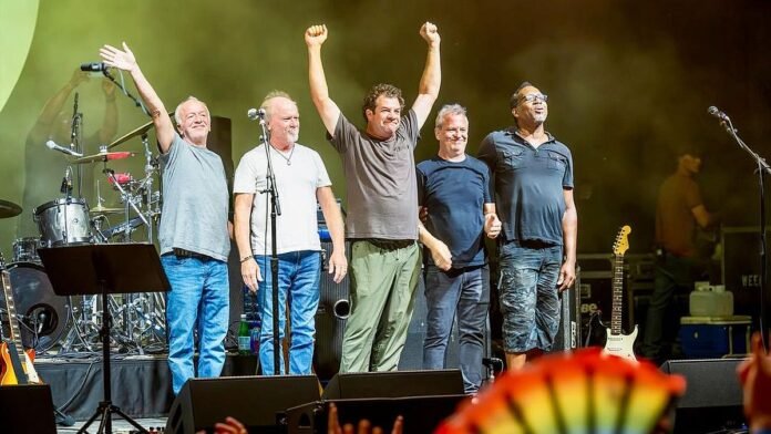 Ween Announce Touring Hiatus for the “Foreseeable Future” Citing Dean Ween’s Mental Health Struggles