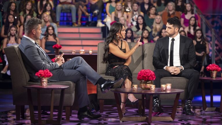 Devin Strader Exposes Messages With ‘Bachelorette’ Jenn Tran Amid Split