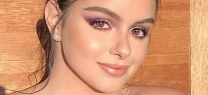 Ariel Winter Stretching In Bahamas Bikini Wins 'Favorite' Picture