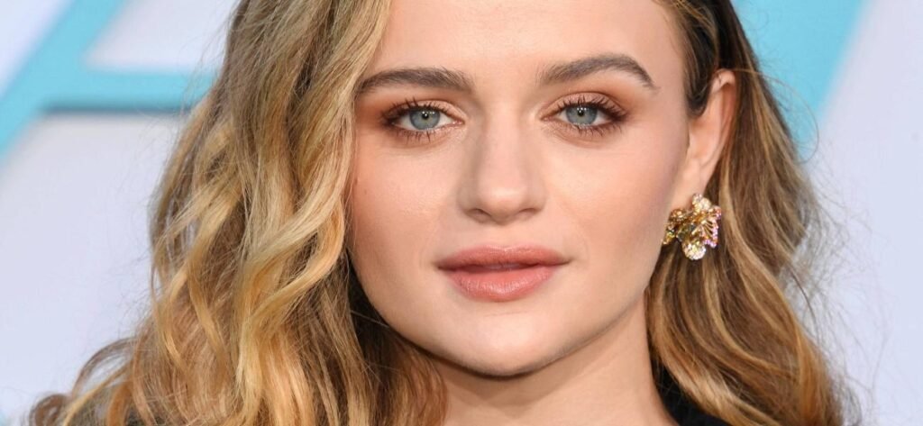 Joey King Celebrates Being 'Young And Hot' In Braless Tank