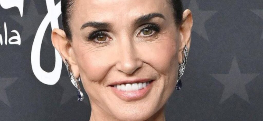 Demi Moore In Plunging Braless Dress Needs To 'Gain A Few Pounds'