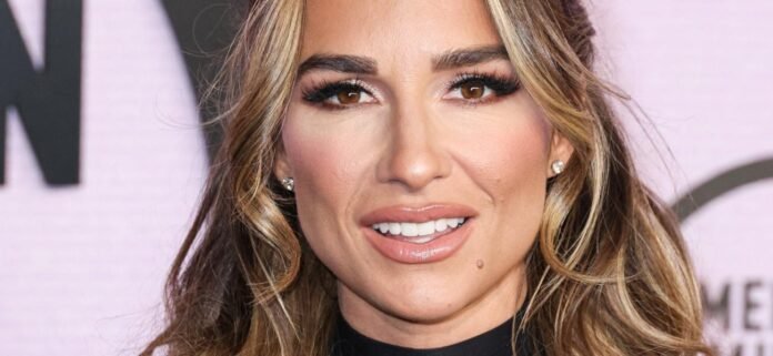 Jessie James Decker Thrills In Kitchen Bikini For Valentine's Day