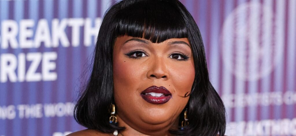 Lizzo Stuns In Bra And Panty Selfie After Reaching Weight Loss Milestone