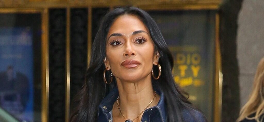 Nicole Scherzinger Stuns In Leopard Print Bikini During Hawaiian Beach Run