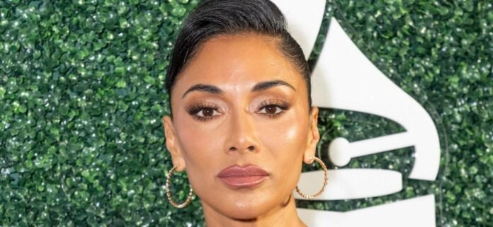 Nicole Scherzinger Stuns In Blue Bikini While Enjoying Hawaiian Getaway