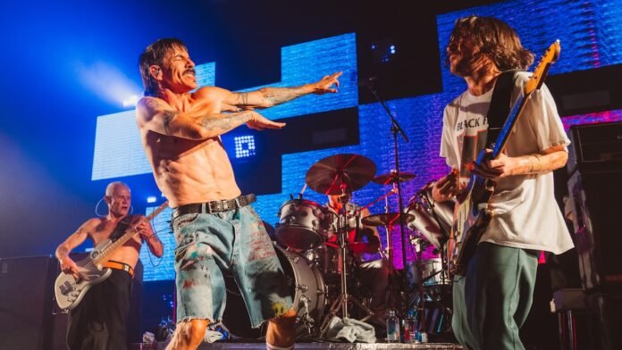 Red Hot Chili Peppers Seeking $350 Million for Recorded Music Catalog: Report