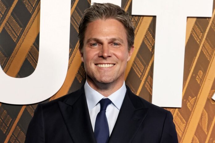Stephen Amell Says His Daughter Helped Him Read Lines for ‘Suits LA’ Pilot (Exclusive)