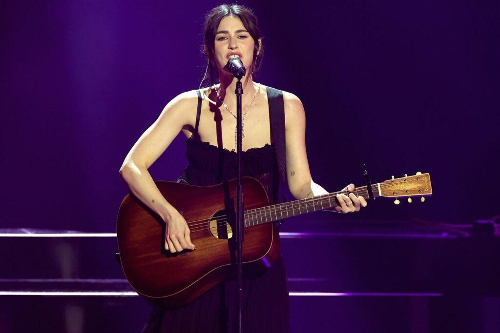 Gracie Abrams Wins Breakthrough Artist at 2025 iHeartRadio Music Awards