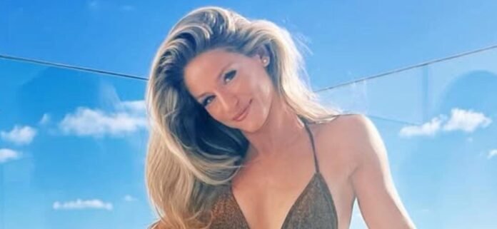 Berkleigh Wright Stuns In Sultry Beachside Bikini Shoot, Flaunting Toned Abs