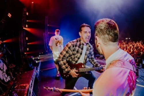 Manchester United legend Gary Neville becomes The Reytons' bassist for the night