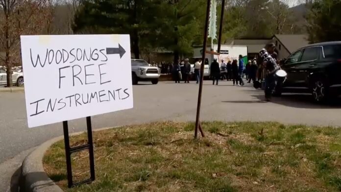 2,000 Free Instruments Given to North Carolina Hurricane Victims