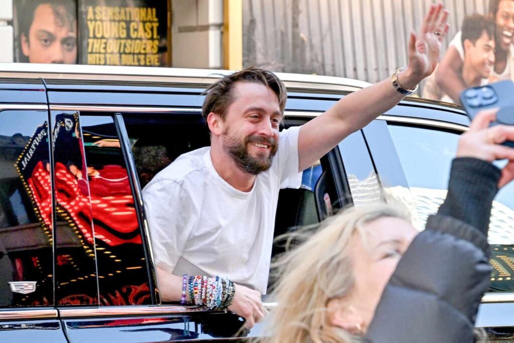 Kieran Culkin Shouts Out at 'Succession' Cast While in Route to Performance