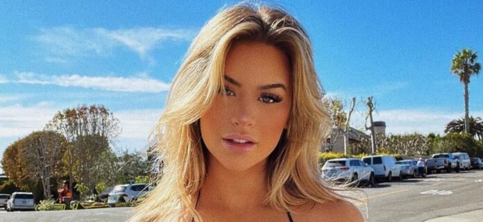 Emily Elizabeth In Tiny Bikini Sends A ‘Postcard From Paradise’