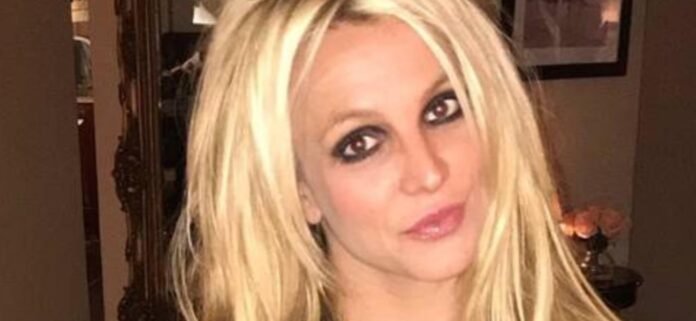 Britney Spears Offers Rear View In See-Through G-String