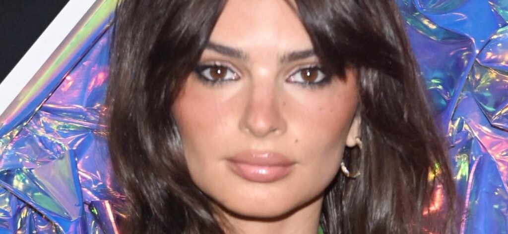 Emily Ratajkowski's Braless Photos Unpopular On Instagram