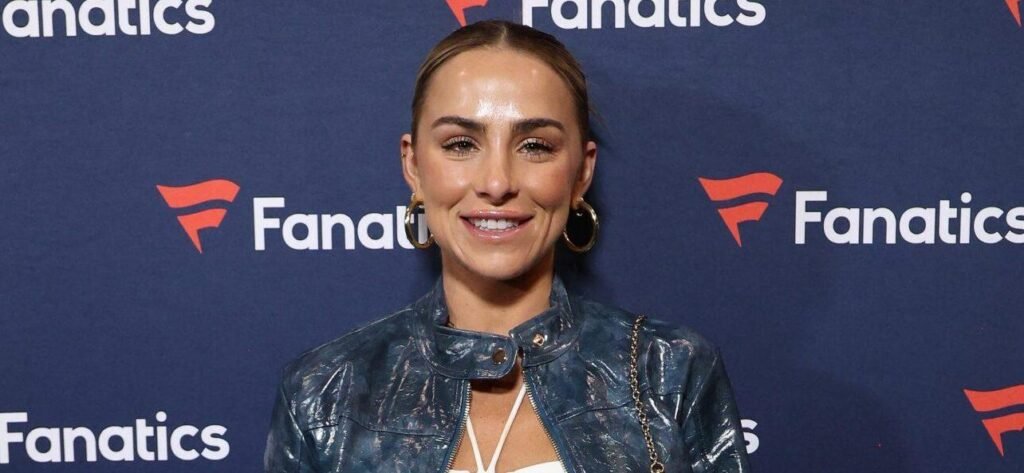 Hanna Cavinder Puts Her Buns Out In A Teeny Tiny Bikini Video