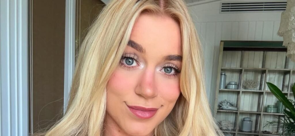 OnlyFans Star Turned Boxer Elle Brooke Stuns In Leopard-Print Bikini Selfie