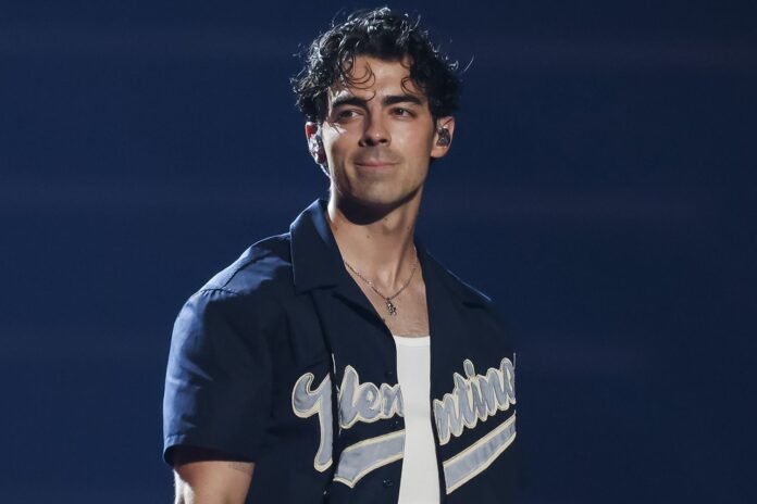 Joe Jonas' Unexpected Response to Married Couple Arguing About His Height