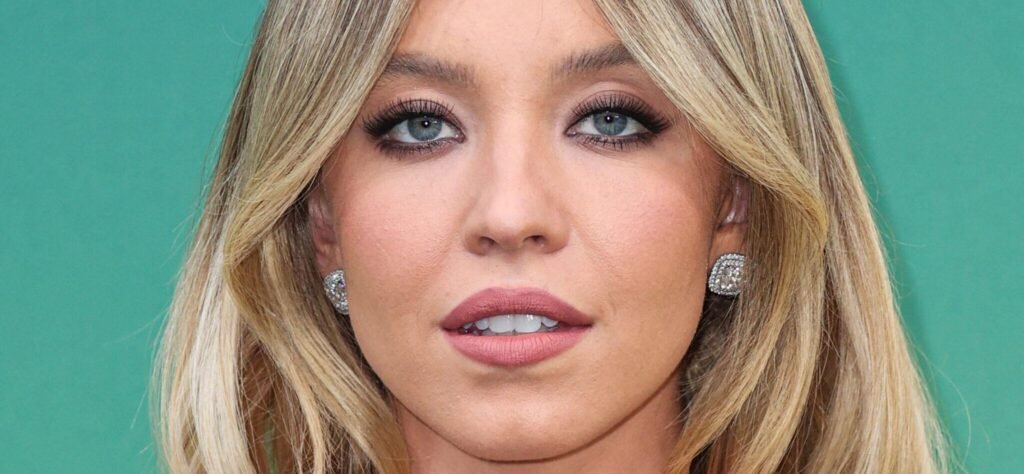 Sydney Sweeney Bends Over In Cheeky Tennis Dress On The Court