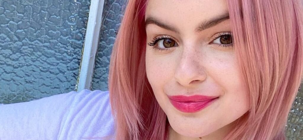 Ariel Winter Shows Off Her Poolside Pineapple In Skimpy 'Island Girl' Look