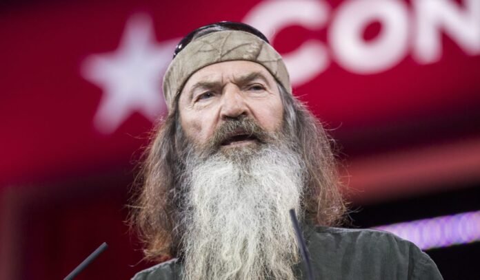Phil Robertson: Pics of the Late ‘Duck Dynasty’ Star Before He Died