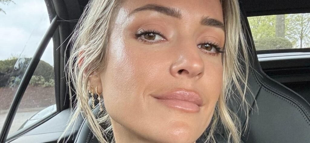 Kristin Cavallari Criticized For Bikini Tan Lines That Are 'Sunburnt To A Crisp'