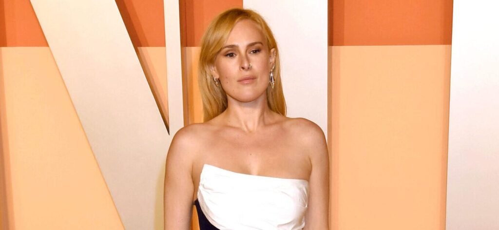 Rumer Willis Enjoys A Dip In The Swimming Pool In Her Birthday Suit