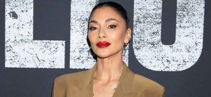 Nicole Scherzinger Impresses With The Splits In A Tiny String Bikini