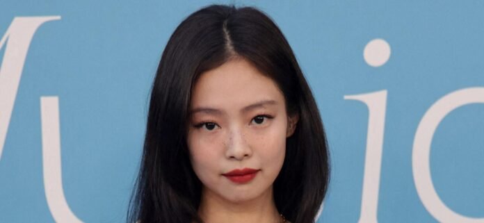 Blackpink's Jennie Flaunts Her Fit Body In A Tiny Bikini: 'Coachella Diary'