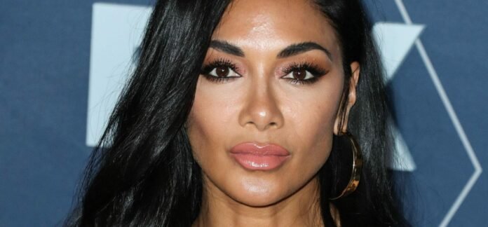 Nicole Scherzinger In Tight Leggings Zooms In On Booty Gains