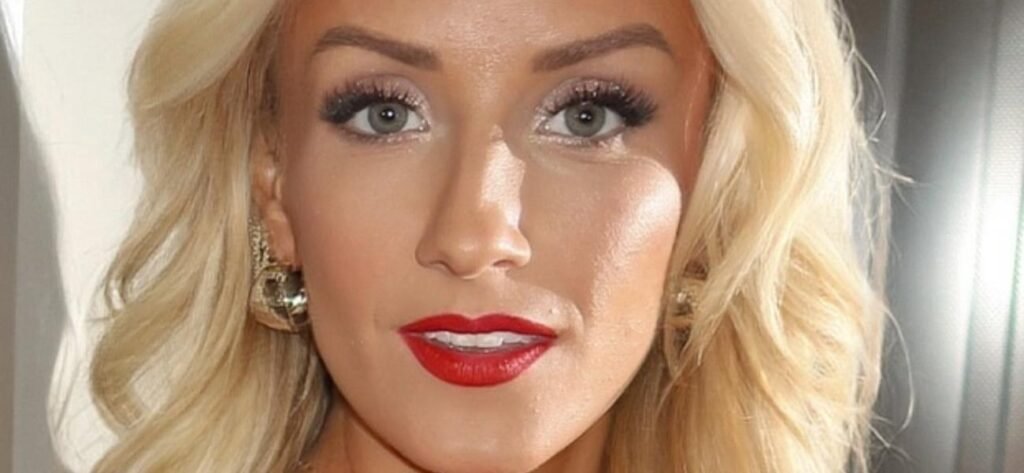 Gymnast Nastia Liukin Offers Rear View In Skimpy Outdoor Bikini