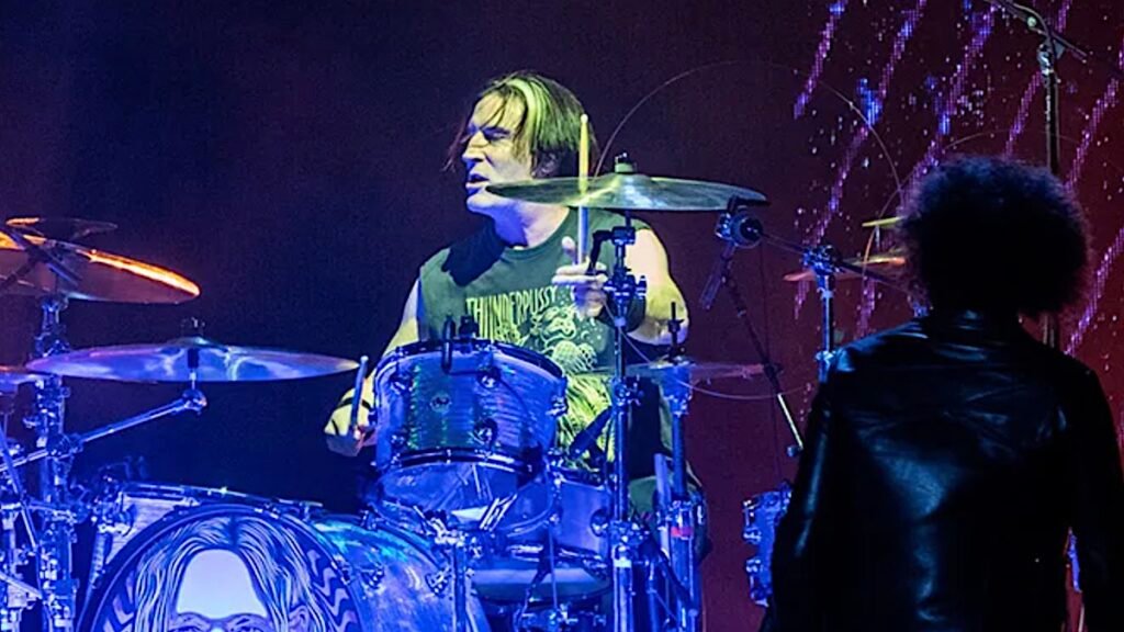 Alice in Chains Cancel Show at Last Minute Due to Drummer Sean Kinney’s “Medical Emergency”