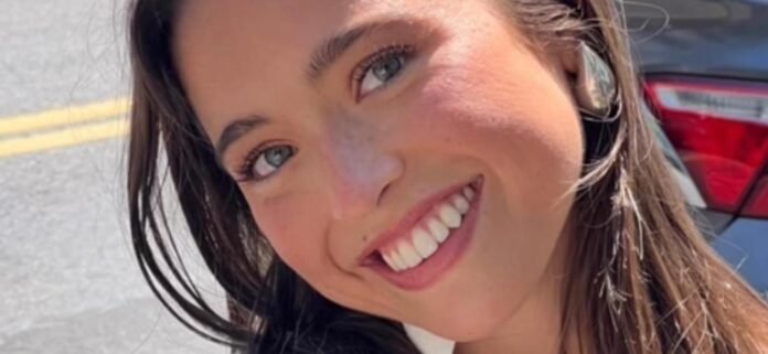 Kelly Ripa's Daughter Stuns In Birthday Bikini With Wet Hair
