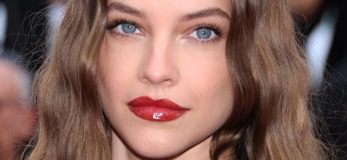 Barbara Palvin Braless In A Car Deemed A Straight '10'