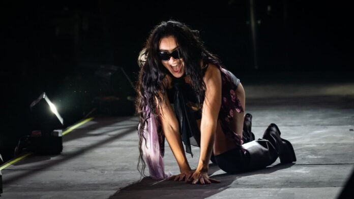 Charli XCX Has a Message for the “Boomers” Criticizing Her Glastonbury Set: “Yawn”