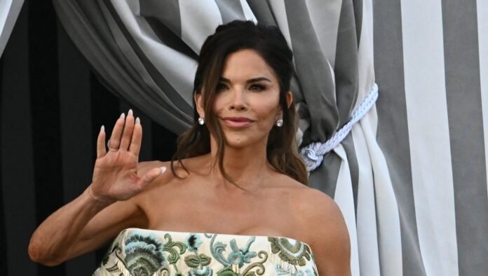Lauren Sanchez: Pics of Jeff Bezos’ New Wife Over the Years