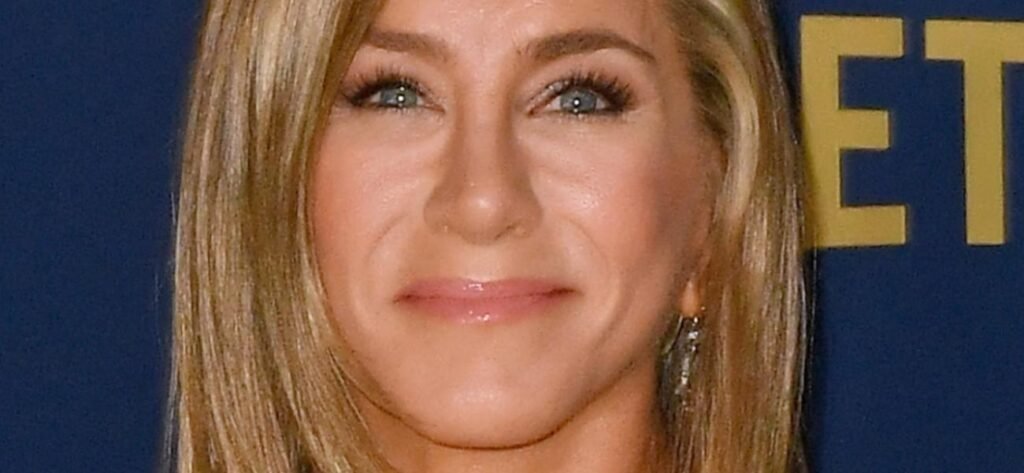 Jennifer Aniston Sunkissed In Skimpy Bikini Shamed Over 'Fat' Belly