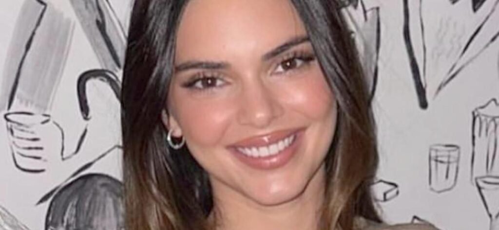 Kendall Jenner Wearing Nothing After Shower Asked 'Where' Her 'Clothes Are'
