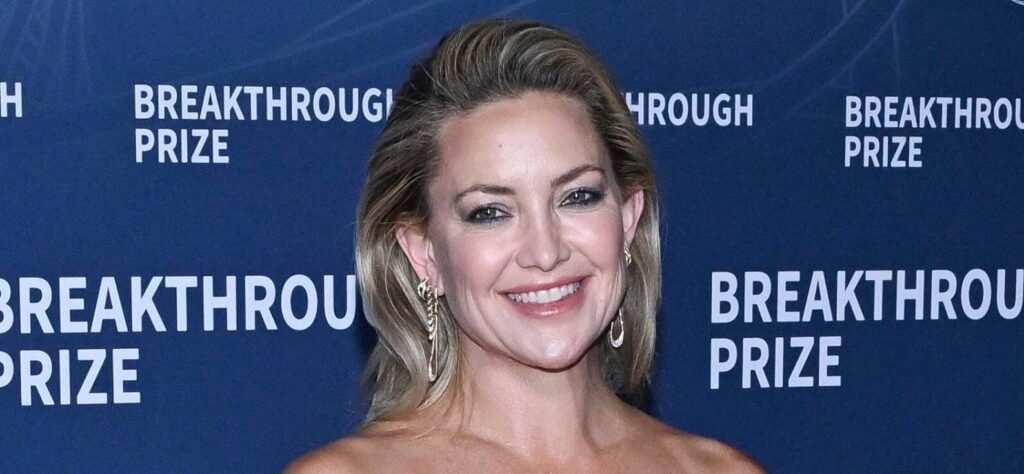 Kate Hudson Shows Off Abs Without A Top While Drinking Coffee