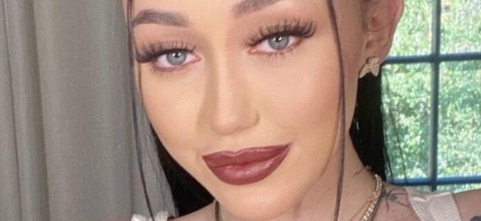 Noah Cyrus In G-String Bikini Shamed For Body That Isn't 'Attractive'